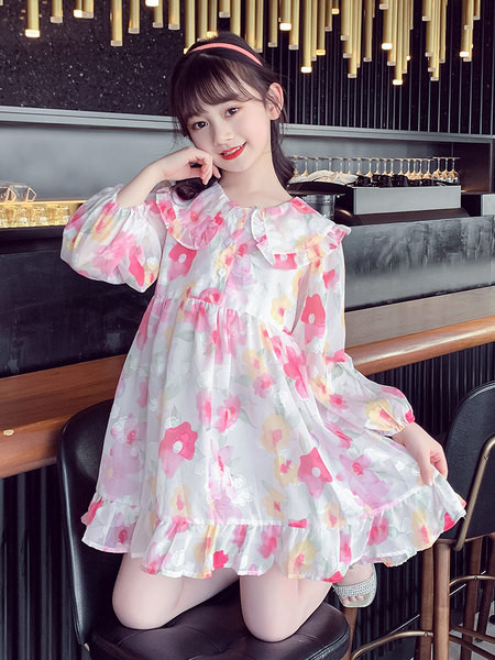 Модерна рокля с обло деколте за момичета