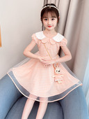 Laste ruuduline klassikalise kraega kleit