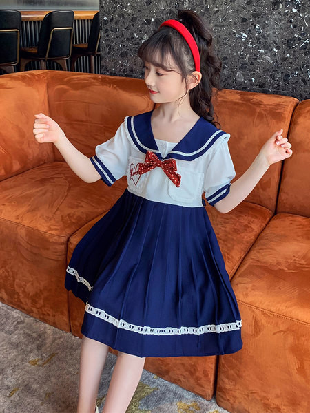 Gyerekruha szalaggal és rövid ujjú