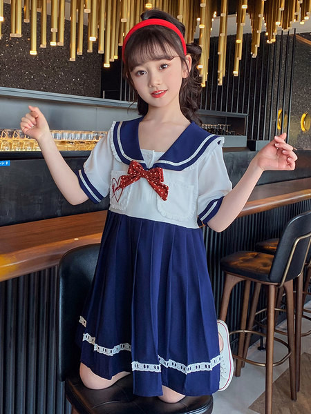 Gyerekruha szalaggal és rövid ujjú