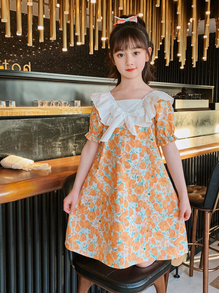 Актуална детска рокля с панделка и флорални мотиви 