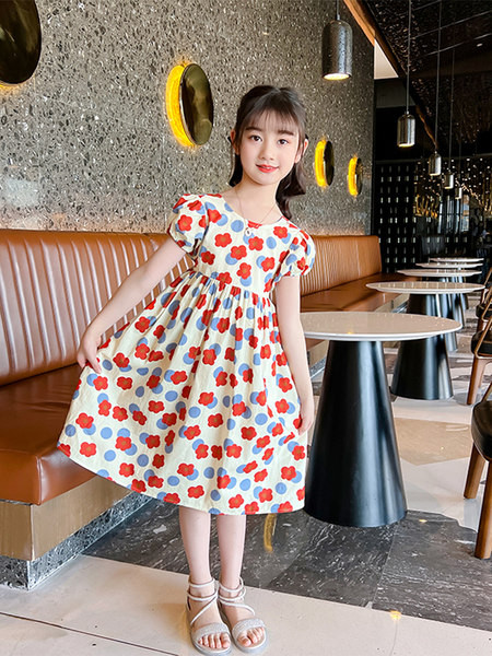 Детска рокля с обло деколте и къс ръкав 