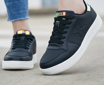 Ежедневни кецове с връзки - няколко модела за жени