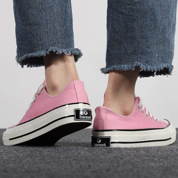 Γυναικεία υφασμάτινα αθλητικά παπούτσια με ψηλές σόλες και κορδόνια