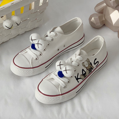 Női textil tornacipő színes applikációval