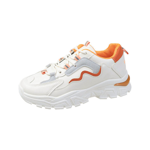 Νέο μοντέλο γυναικείά sneakers από οικολογικό δέρμα με τραχιά σόλα