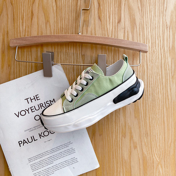 Alkalmi női cipők fűzővel - két modell