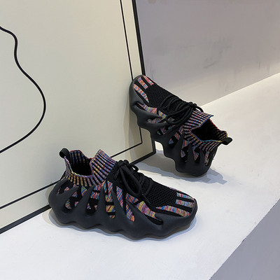 Γυναικεία υφασμάτινα αθλητικά παπούτσια με κορδόνια και τραχιά σόλα