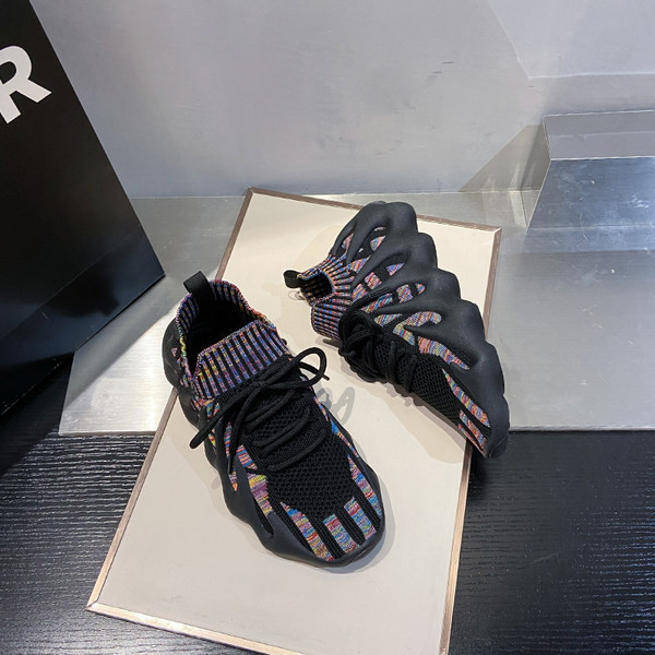 Γυναικεία υφασμάτινα αθλητικά παπούτσια με κορδόνια και τραχιά σόλα