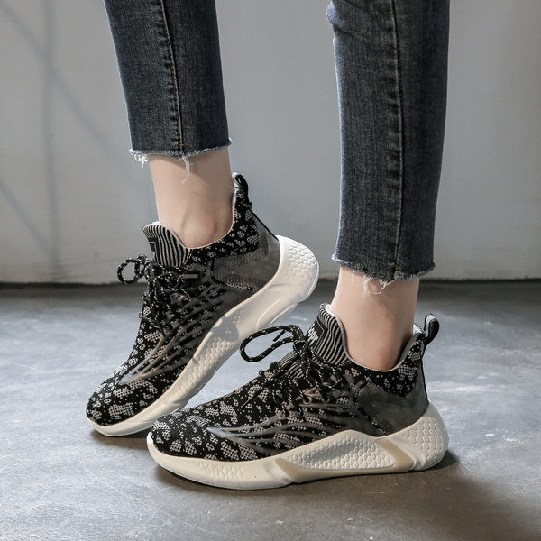 Casual γυναικεία sneakers με κορδόνια - τρία χρώματα