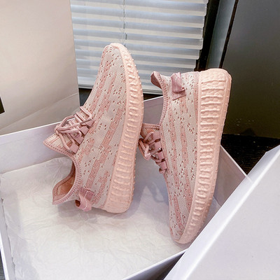 Γυναικεία sneakers υφασμάτινα με κορδόνια σε πολλά χρώματα