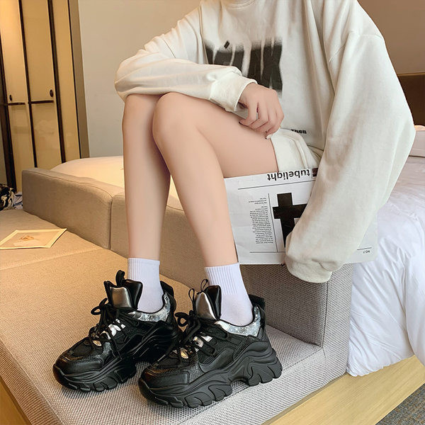 Női tornacipő 5 cm-es platformmal