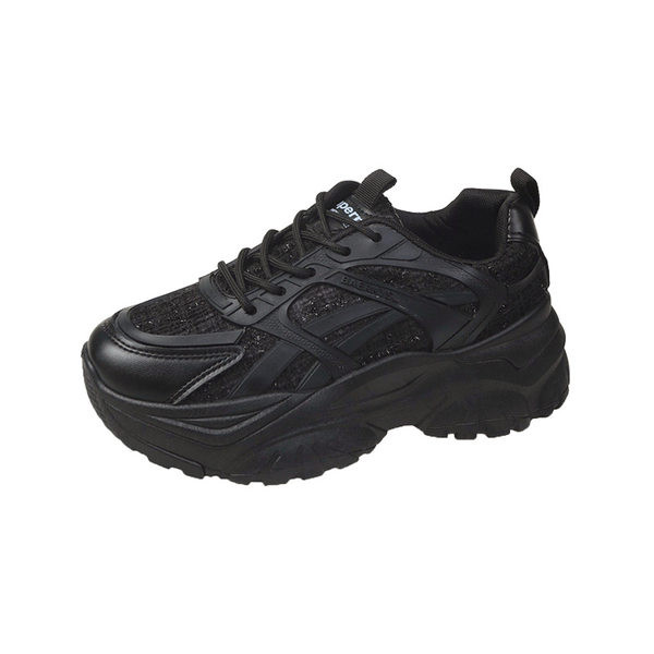 Női tornacipő durva talppal - két színben