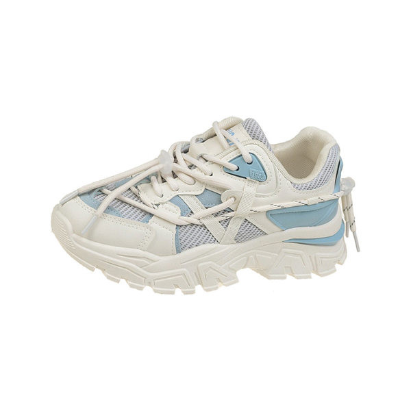 Női tornacipő nyakkendővel