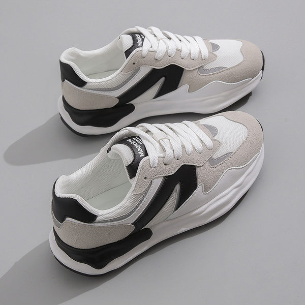 Γυναικεία sneakers από οικολογικό δέρμα και οικολογικό καστόρι