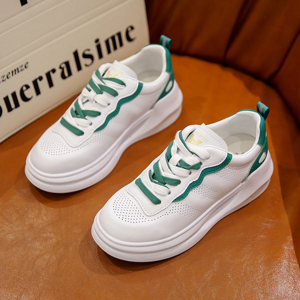 Új fűzős műbőr tornacipő modell