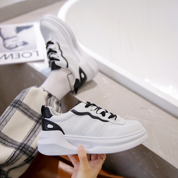 Új fűzős műbőr tornacipő modell