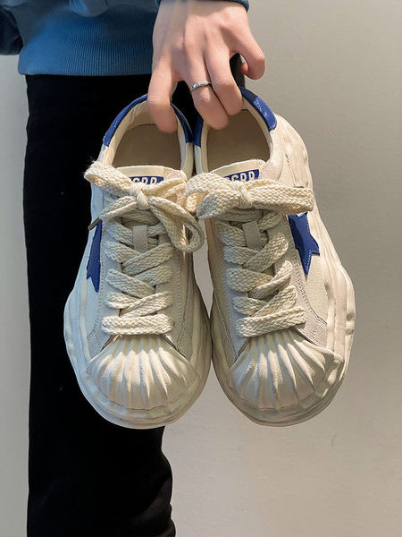 Női cipők fűzővel - négy színben