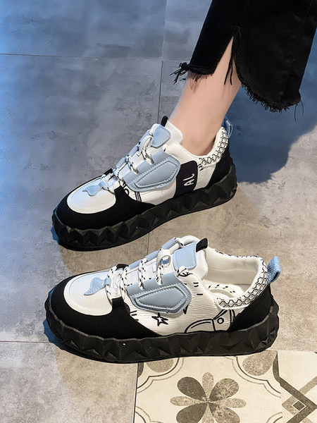 Modern női tornacipő lapos talppal