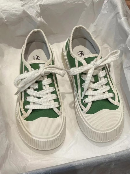 Дамски кецове с връзки в четири цвята