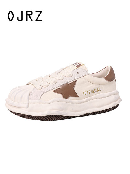 Embleemiga vabaaja naiste tossud