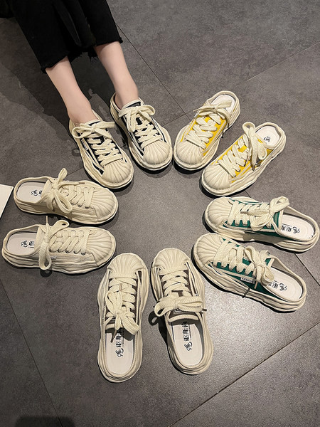 Csipkés és lapos talpú cipők - többféle színben