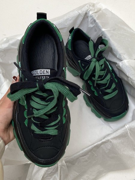 Női tornacipő színes nyakkendőkkel, két színben