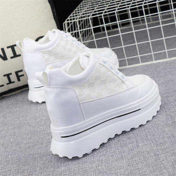 Női tornacipő fűzős és emelvényes