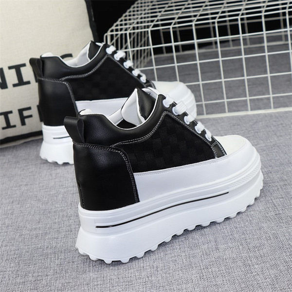 Női tornacipő fűzős és emelvényes