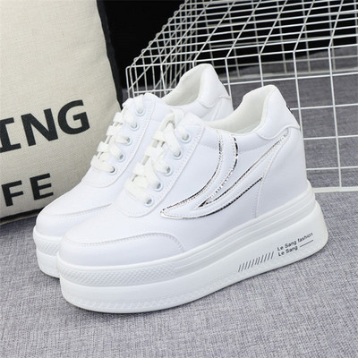 Kõrge platvormiga vabaaja naiste nahast tossud