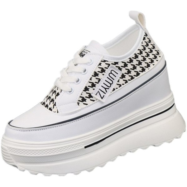 Naiste tekstiilist 10 cm kõrguse tallaga tossud