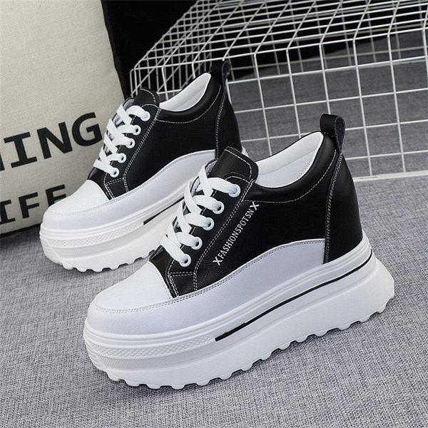 Kunstnahast kõrge tallaga naiste tossud