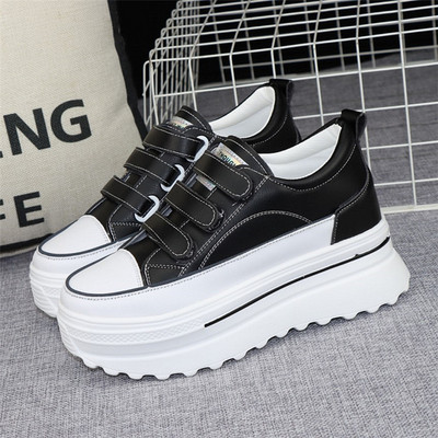 Vabaaja platvormiga tossud