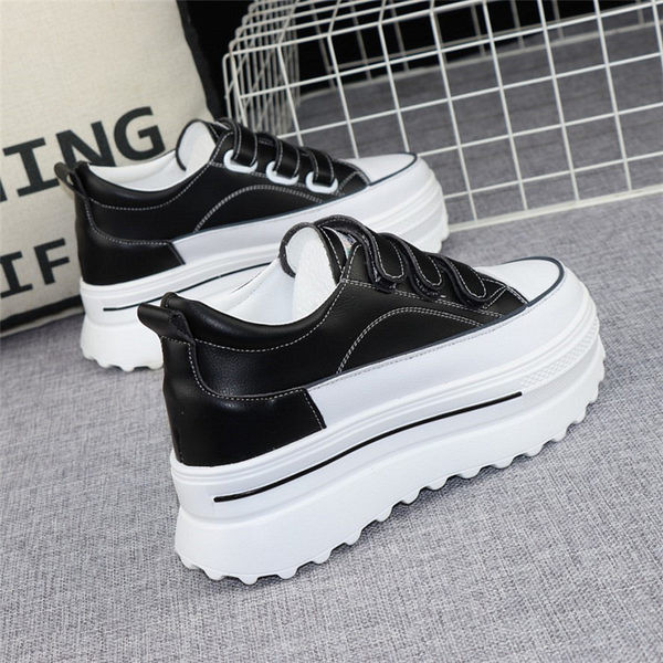 Vabaaja platvormiga tossud