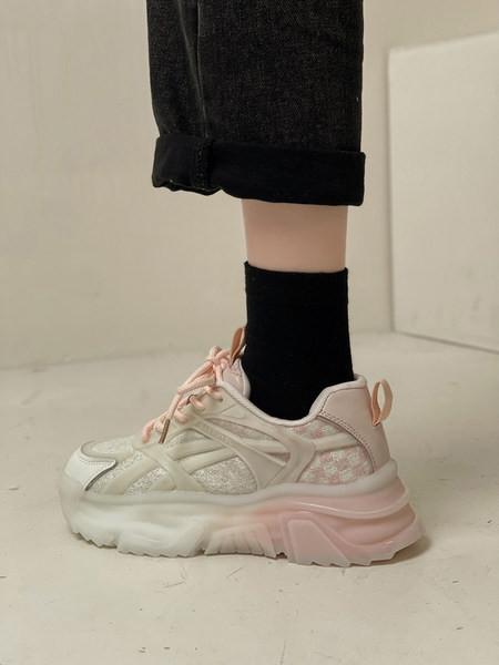 Női tornacipő színes nyakkendővel - két színben