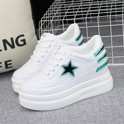 Γυναικεία sneakers πλατφόρμα με κορδόνια σε τρία χρώματα