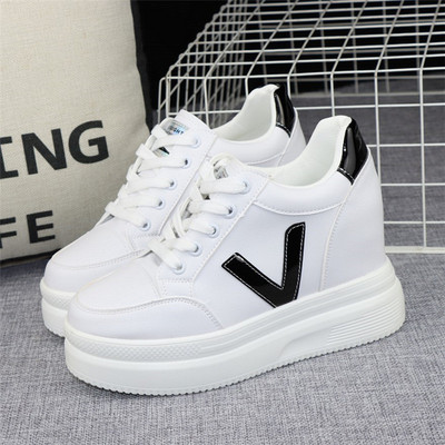 Νέο μοντέλο γυναικεία sneakers από οικολογικό δέρμα με πλατφόρμα 8 cm