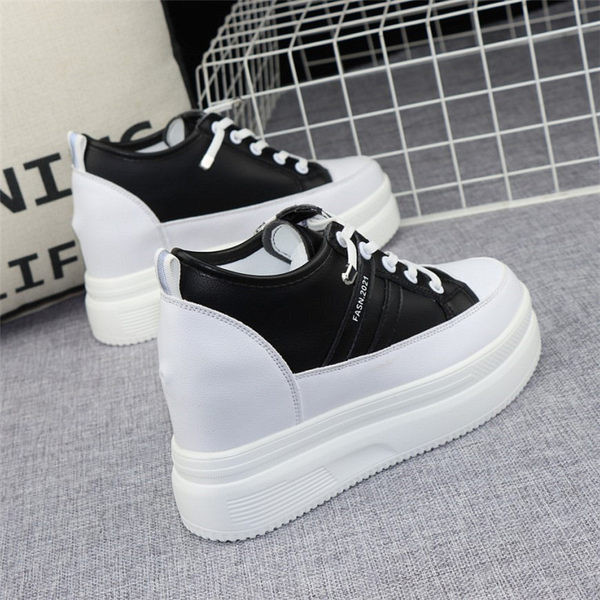 Alkalmi cipő fekete-fehér fűzővel