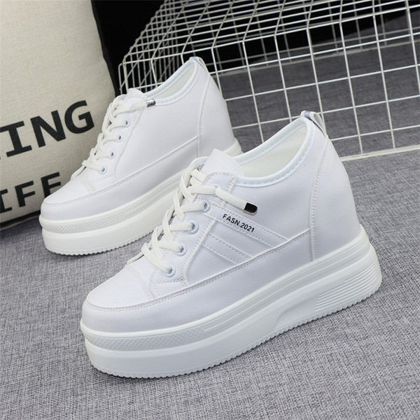 Alkalmi cipő fekete-fehér fűzővel