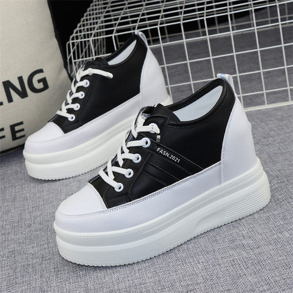 Alkalmi cipő fekete-fehér fűzővel