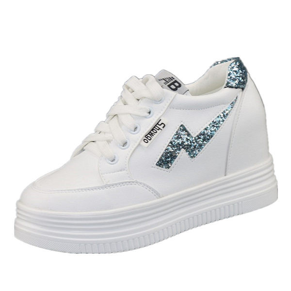 Moderne tenisice sa sjajnim elementom za žene