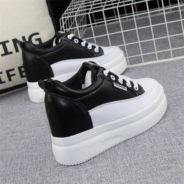 Fekete-fehér női tornacipő nyakkendővel