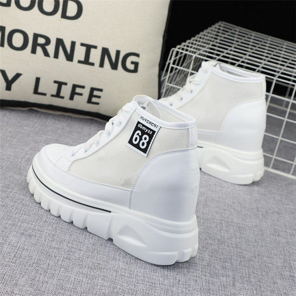 Fehér női tornacipő hálóval és nyakkendővel