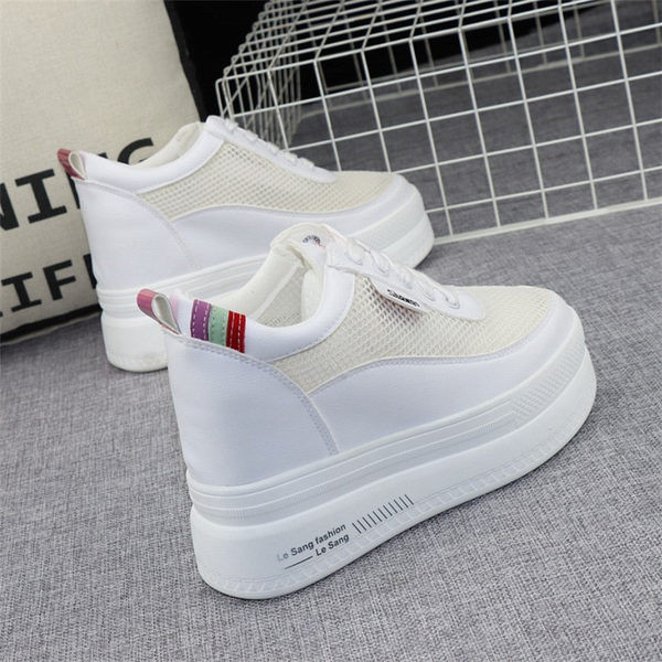 Võrkosa ja peidetud 10 cm platvormiga kevadtossud