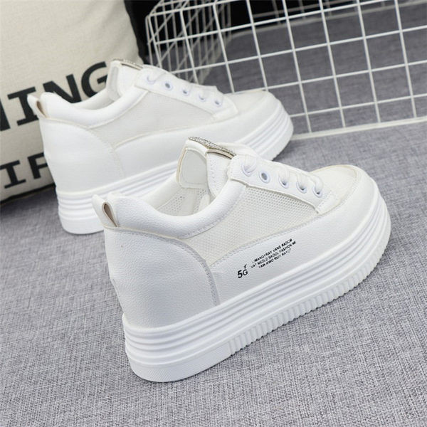 Ανοιξιάτικο-καλοκαίρι sneakers από οικολογικό δέρμα με διχτυωτό μέρος