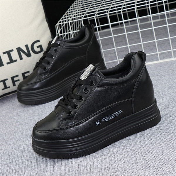 Дамски обувки с  висока платформа - два цвята