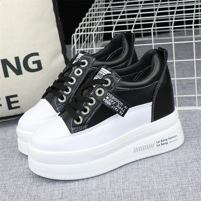 Γυναικεία sneakers με πλατφόρμα 10 cm σε δύο χρώματα