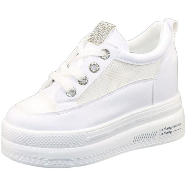 Γυναικεία sneakers με κρυφή πλατφόρμα