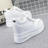 Γυναικεία sneakers με επιγραφή και πλατφόρμα 10 cm