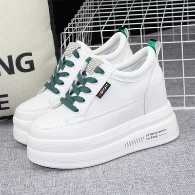 Γυναικεία sneakers από οικολογικό δέρμα απλό μοντέλο με πλατφόρμα ύψους 10 cm